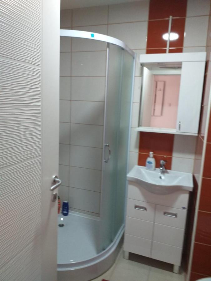 Stan Na Dan Apartment Loznica Luaran gambar